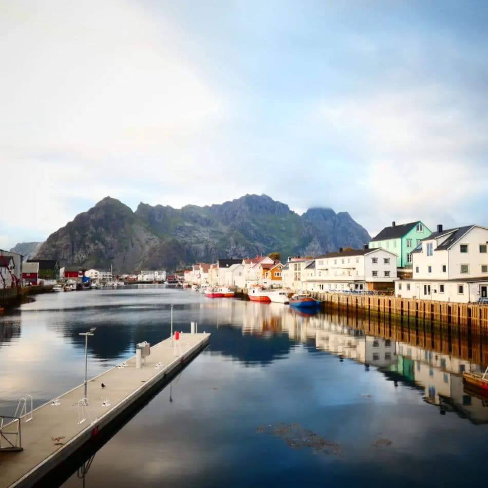 henningvaer pueblo lofoten